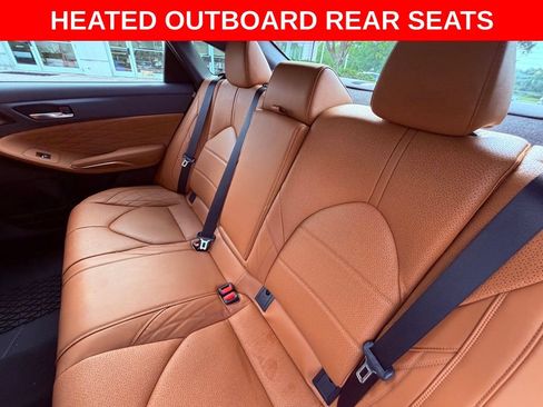 Used 2022 Toyota Avalon Limited w/ Advanced Safety Package FWD image 15