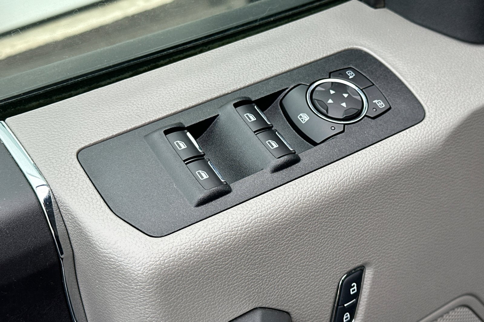 Used 2019 Ford F150 XLT AWD/4WD image 11