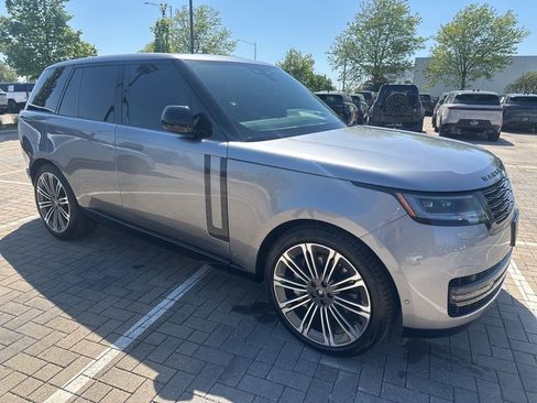 Used 2024 Land Rover Range Rover SE AWD/4WD image 6