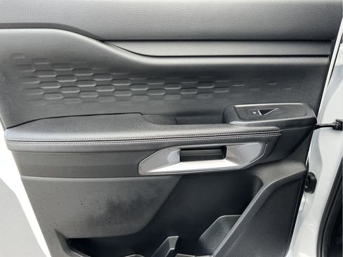 Used 2025 Ford Ranger XLT w/ FX4 Off-Road Package image 16