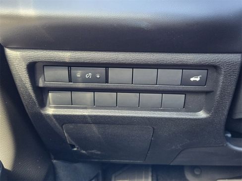 New 2025 Mitsubishi Outlander SEL image 17