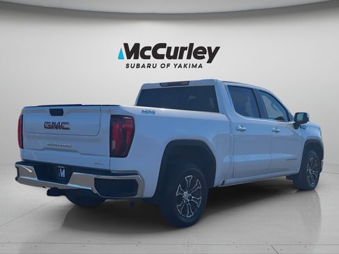Used 2024 GMC Sierra 1500 SLT AWD/4WD image 5
