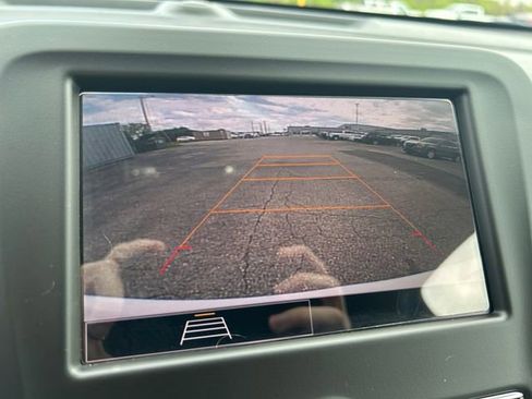 Used 2023 Chevrolet Equinox LT AWD/4WD image 28