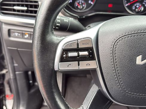 Used 2022 Kia Telluride EX w/ EX Premium Package image 15