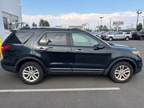 Used 2014 Ford Explorer XLT AWD/4WD image 3