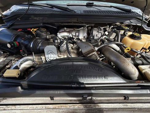 Used 2010 Ford F350 Lariat image 21