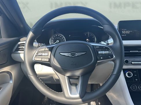 Used 2025 Genesis G70 2.5T image 13