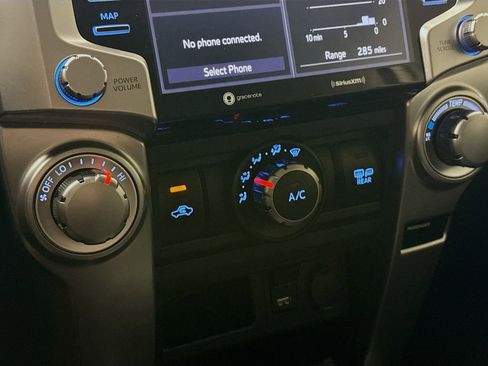 Used 2023 Toyota 4Runner TRD Sport image 16