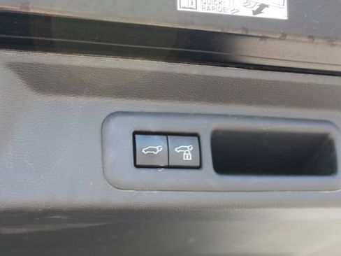 Used 2025 Toyota Sequoia TRD Pro AWD/4WD image 11