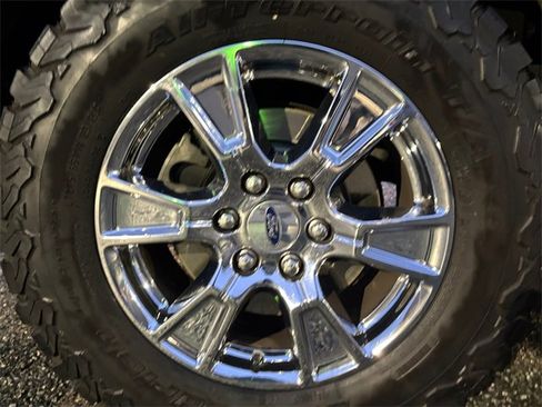 Used 2015 Ford F150 XLT w/ Equipment Group 302A Luxury image 28