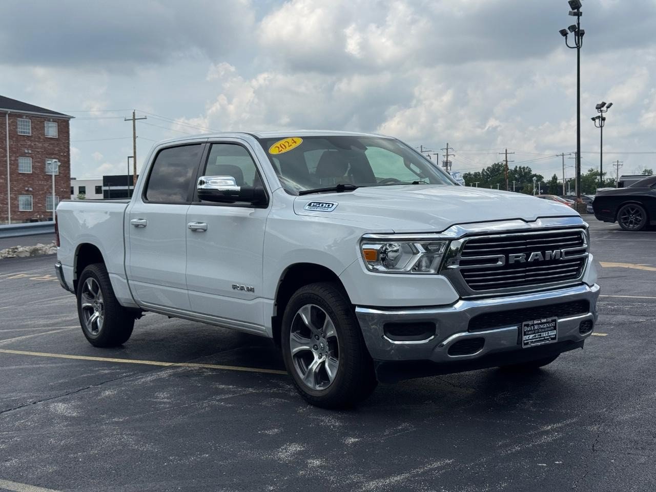Used 2024 RAM 1500 Laramie RWD image 2