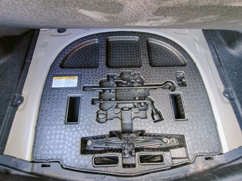 Used 2018 Toyota Camry XLE image 67