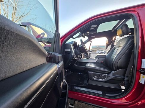 Used 2017 Ford F150 Platinum w/ Equipment Group 701A Luxury image 57