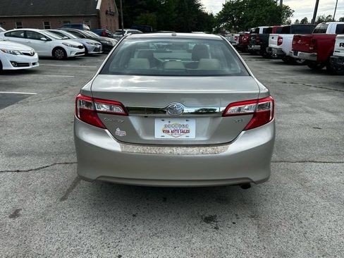Used 2014 Toyota Camry XLE FWD image 4