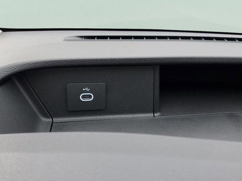 New 2026 Ford Transit 250 148 Medium Roof RWD image 30