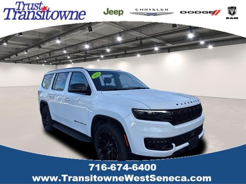 Used 2024 Jeep Wagoneer Series II image 1