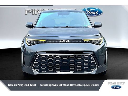 Used 2023 Kia Soul GT-Line w/ GT-Line Technology Package FWD image 3
