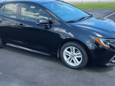 Used 2021 Toyota Corolla SE FWD image 2