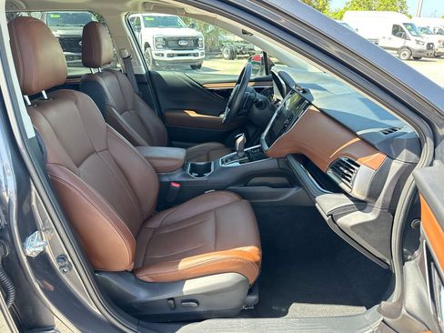 Used 2023 Subaru Outback Touring AWD/4WD image 26