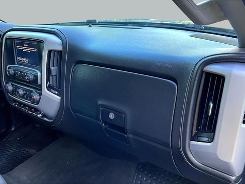 Used 2016 GMC Sierra 1500 SLE w/ SLE Preferred Package AWD/4WD image 17
