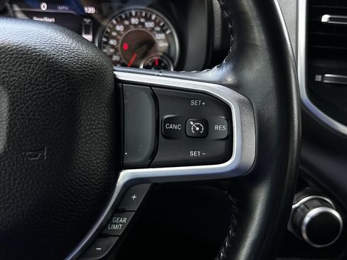 Used 2022 RAM 1500 Big Horn AWD/4WD image 16