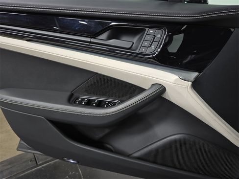 Certified 2024 Porsche Panamera image 22