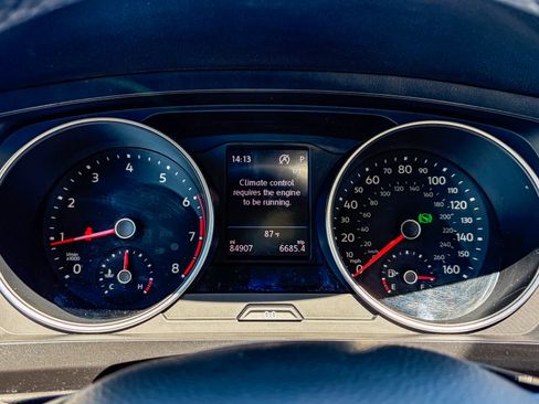 Used 2019 Volkswagen Tiguan SE FWD image 22