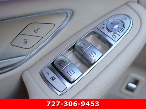 Certified 2022 Mercedes-Benz GLC 300 image 17