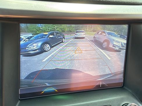 Used 2019 GMC Acadia SLT image 18