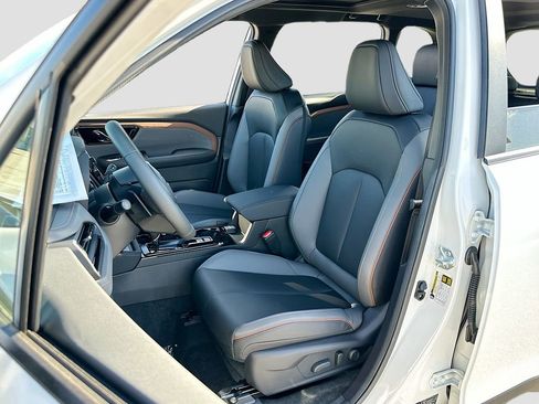 New 2026 Subaru Forester Premium AWD/4WD image 21