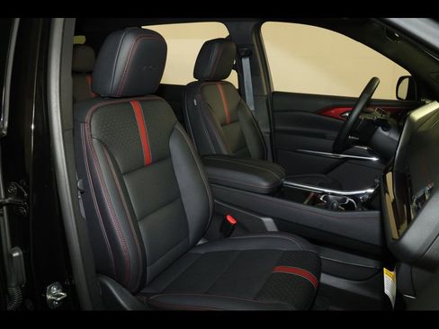 Used 2024 Chevrolet Traverse RS w/ LPO, Floor Liner Package AWD/4WD image 36