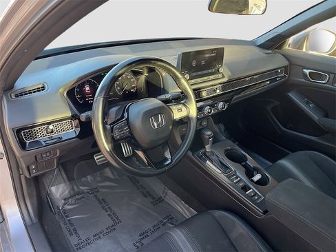 Used 2022 Honda Civic Sport image 9