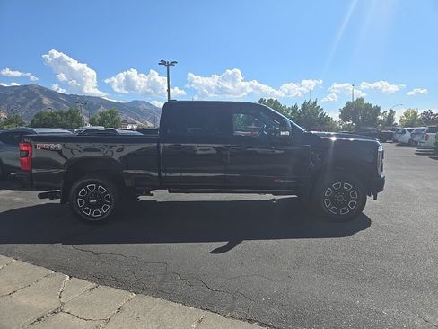 Used 2025 Ford F350 Platinum AWD/4WD image 4