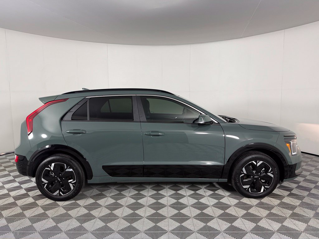 Used 2026 Kia Niro Wind FWD image 5