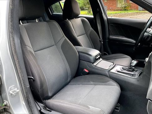 Used 2020 Dodge Charger SXT w/ Blacktop Package RWD image 29