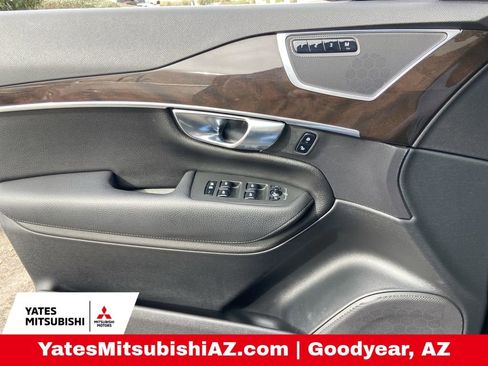 Used 2019 Volvo XC90 T6 Momentum w/ Protection Package Premier image 19