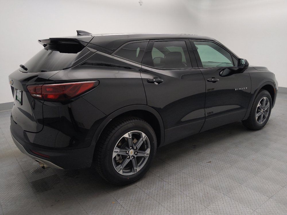Used 2025 Chevrolet Blazer LT FWD image 10