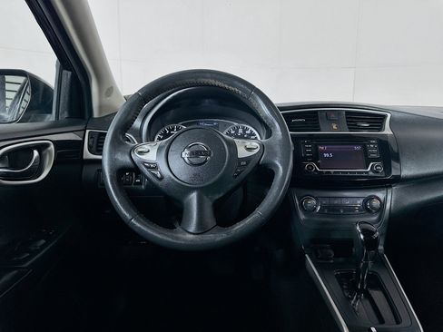 Used 2017 Nissan Sentra SV FWD image 17