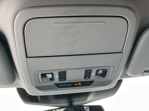 Used 2021 Ford Explorer XLT image 57