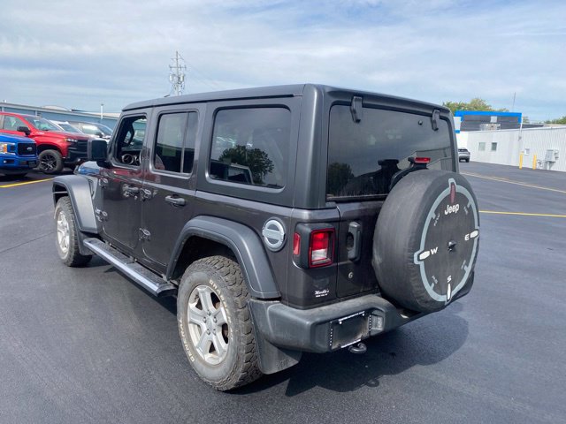 Used 2018 Jeep Wrangler Unlimited Sport S AWD/4WD image 9