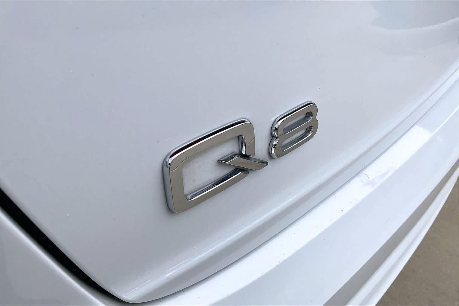 Used 2023 Audi Q8 Premium Plus AWD/4WD image 31