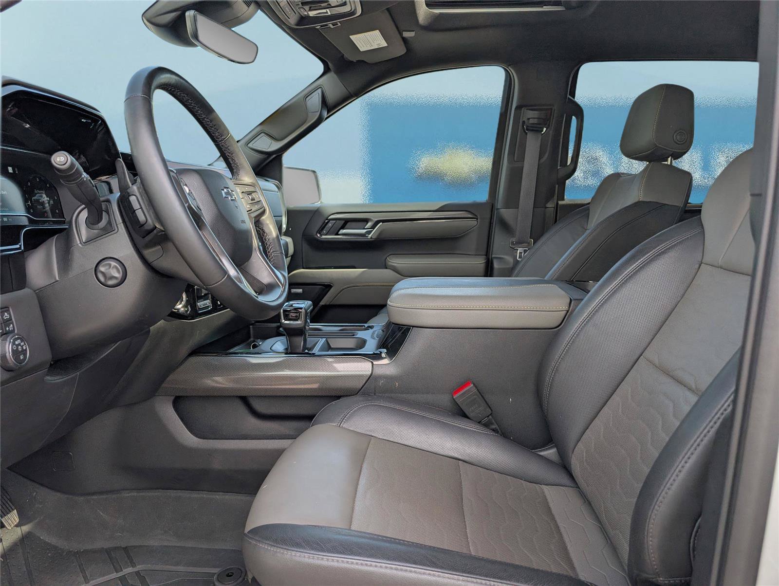 Used 2023 Chevrolet Silverado 1500 ZR2 w/ Technology Package AWD/4WD image 18