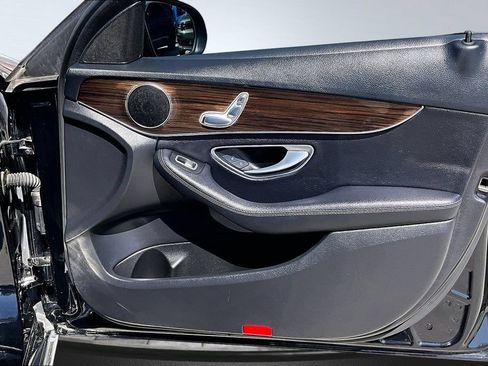 Used 2018 Mercedes-Benz C 300 Sedan image 15