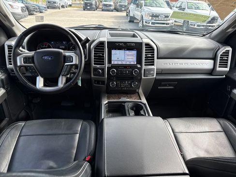 Used 2017 Ford F250 Lariat w/ Lariat Value Package image 5