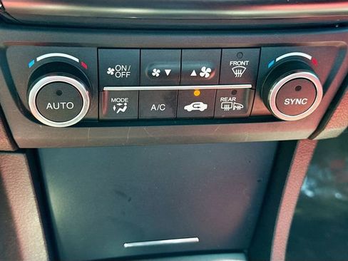Used 2020 Acura ILX FWD image 31