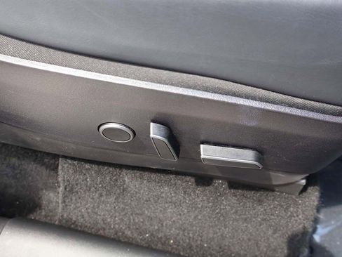 Used 2021 Tesla Model Y Long Range image 43