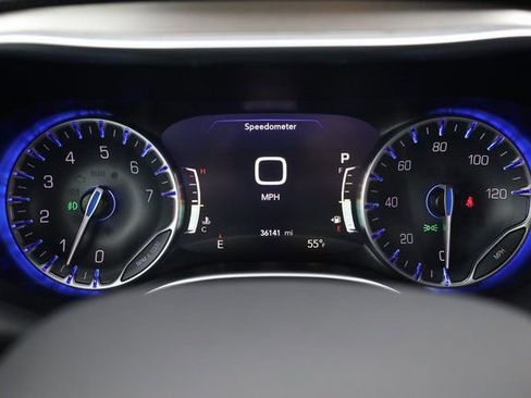 Used 2024 Chrysler Pacifica Limited w/ S Appearance Package image 19