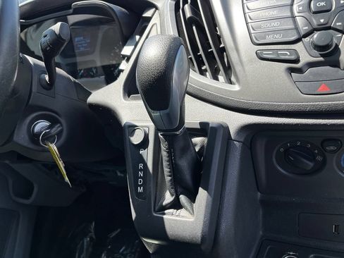 Used 2016 Ford Transit 250 130 Low Roof RWD image 22