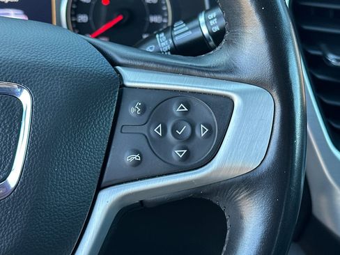 Used 2022 GMC Acadia SLT w/ Elevation Edition image 35