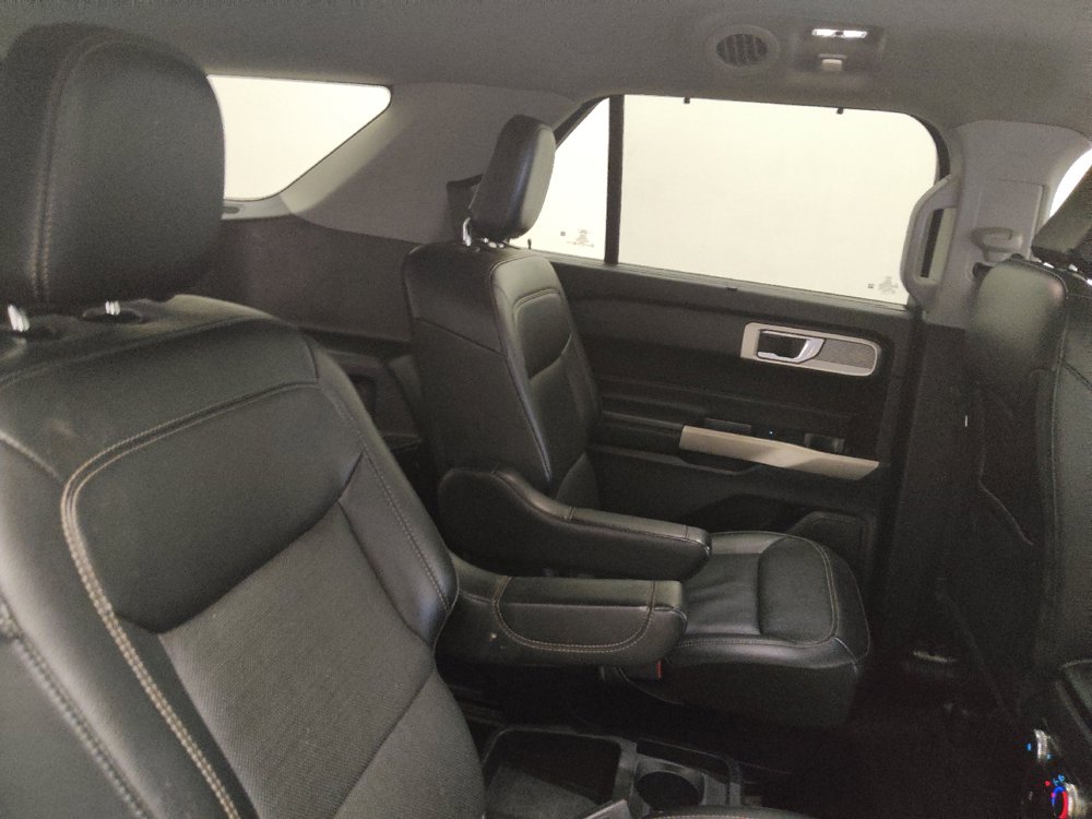 Used 2021 Ford Explorer Limited w/ Equipment Group 301A RWD image 19